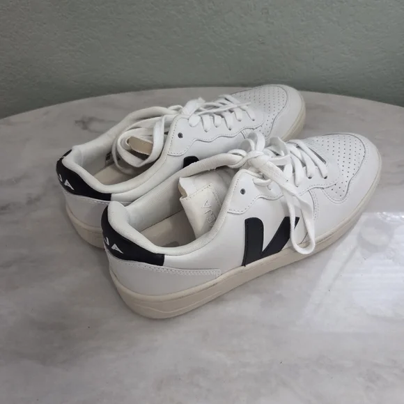 Veja White and Black Lace Up Sneakers - Picture 1 of 7